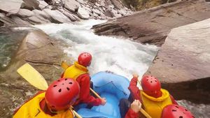 Experience the thrilling white-water river rafting near Queenstown, New Zealand